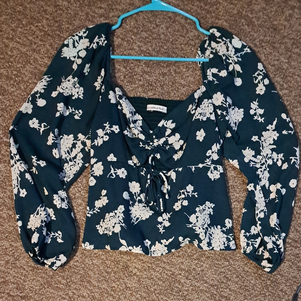 Abercrombie & Fitch green Floral Fairy Blouse Whimsical